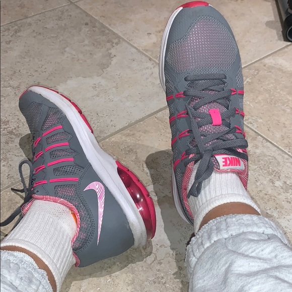 Nike Shoes - 💖Nike Air Max